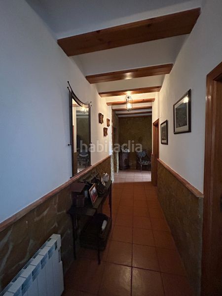 Foto f7731b91-a7c5-4cba-8052-326d95eaaf6f. Xalet amb xemeneia aparcament piscina a Sempere