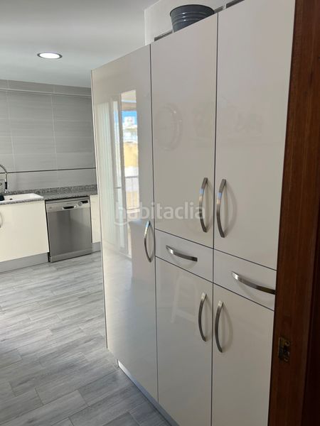 Foto 3adcdcc9-771e-4dac-aebc-b8890af586fd. Apartament a Miramar