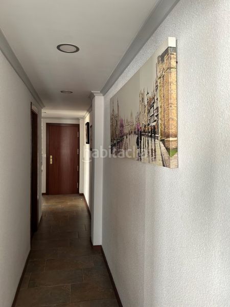 Foto c4f72bfa-246d-466b-b0b8-d39c44bd58d3. Apartament a Miramar