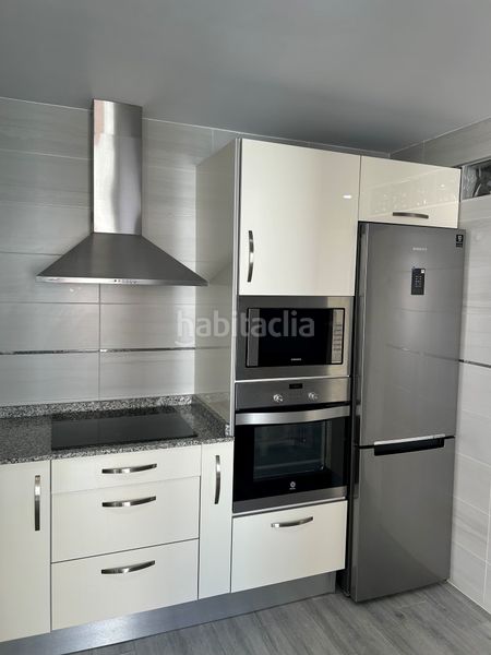 Foto f29815c0-7214-4084-ab8c-6b6e81680d76. Apartament a Miramar