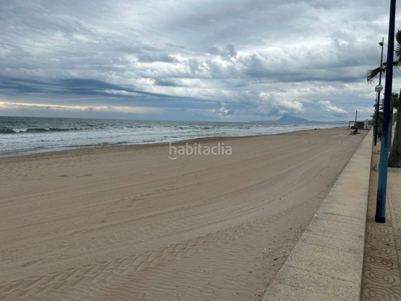 Foto 71b5c496-9f48-452c-a17c-6891db122dc7. Apartament a Miramar