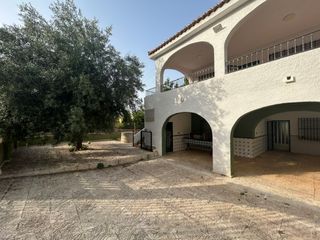Chalet  Camí rural les bases