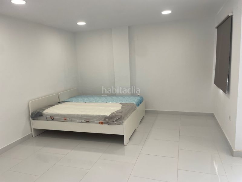 Foto 94d8f928-6b3b-43b0-a401-945819946389. Rent business premise in Playa de Gandía Gandia