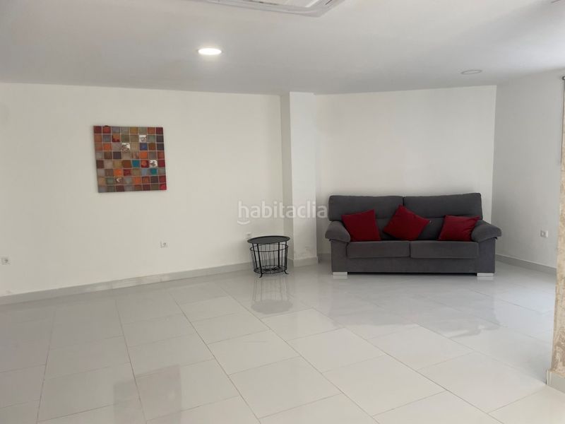 Foto e3b811d8-45b3-4a93-83aa-9d9471930d81. Rent business premise in Playa de Gandía Gandia