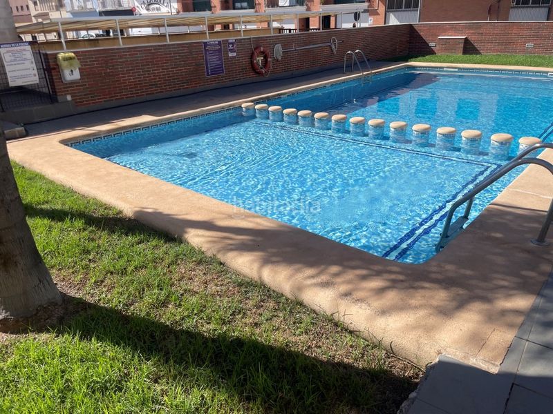 Foto 1959cbf7-e13a-4169-8a15-c23fac2d739c. Casa adossada amb aparcament piscina a Bellreguard