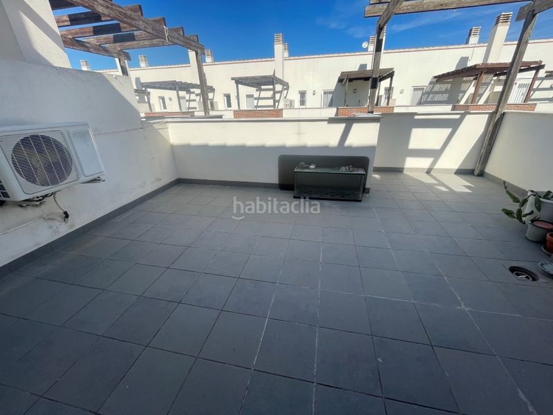 Foto 733d9d8e-ca84-45f4-a519-8e23adf785d1. Casa adossada amb aparcament piscina a Bellreguard