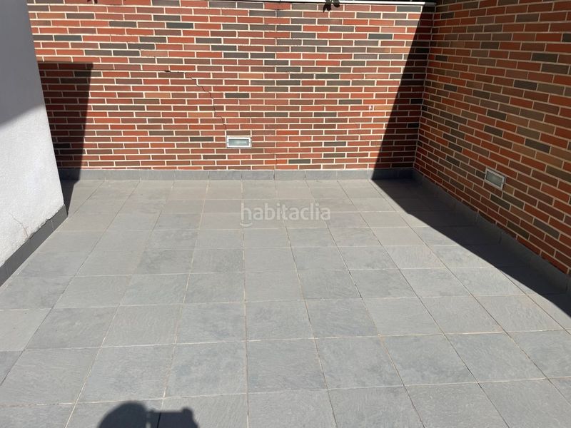 Foto aa970211-7a0b-4eb3-9930-b6aba64527d7. Casa adossada amb aparcament piscina a Bellreguard