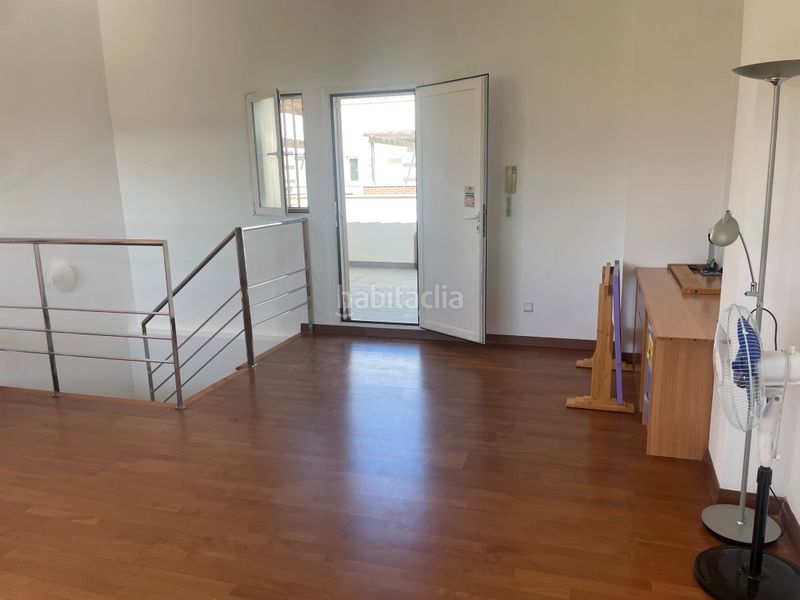Foto f7348c59-2439-4b63-a577-b31f4d74a822. Casa adossada amb aparcament piscina a Bellreguard