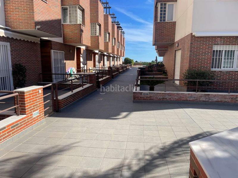 Foto ff36844b-f8db-4f9b-862f-302a1829723d. Casa adossada amb aparcament piscina a Bellreguard