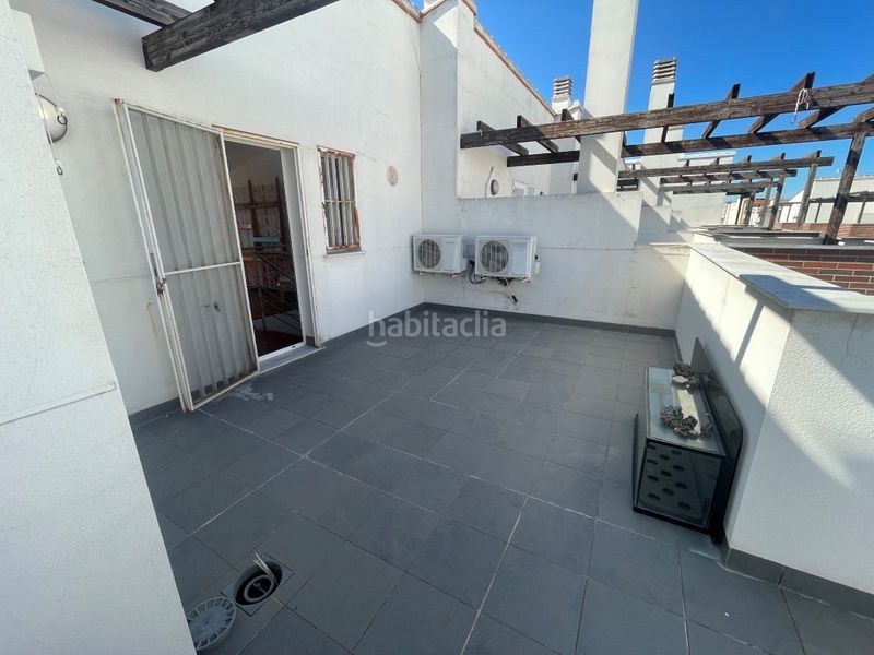 Foto 2519d48b-5a48-4c30-b2cc-608a2a553577. Casa adossada amb aparcament piscina a Bellreguard