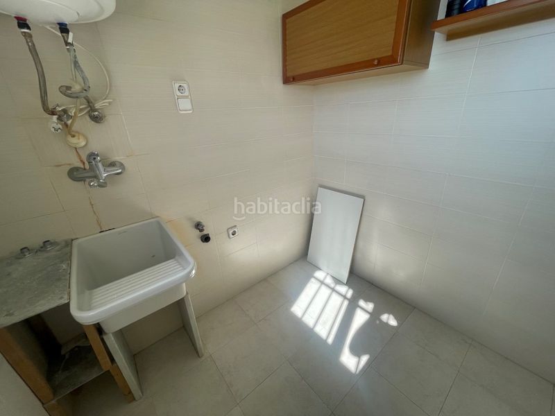 Foto 9805d9b3-4ade-429b-bd1e-f2b63032ac18. Casa adossada amb aparcament piscina a Bellreguard