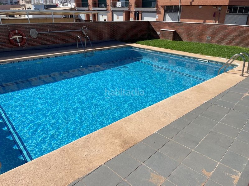 Foto a276929b-602a-49f3-9ee2-4aeed3972708. Casa adossada amb aparcament piscina a Bellreguard