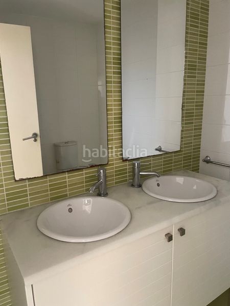 Foto aad64080-3d0d-4238-a024-234b5448b29b. Casa adossada amb aparcament piscina a Bellreguard
