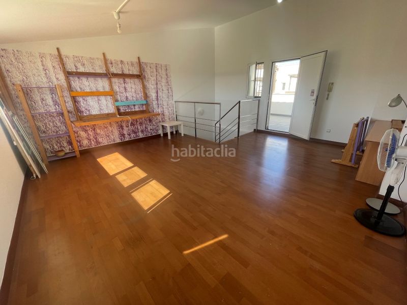 Foto e3cb9386-b961-4219-b98b-de080bcb6773. Casa adossada amb aparcament piscina a Bellreguard