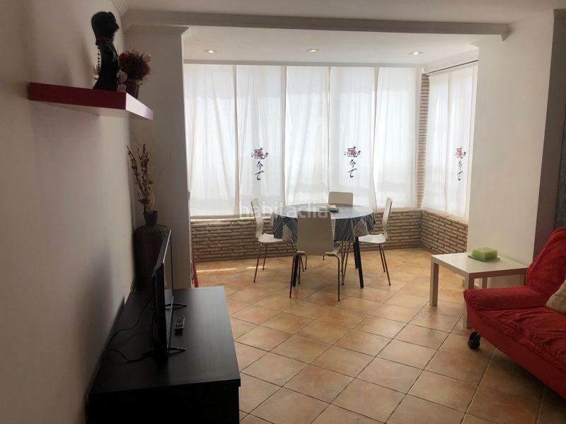 Foto cc70bf27-8004-48a4-84bc-ac59ece6c5e9. Apartament amb piscina a Bellreguard