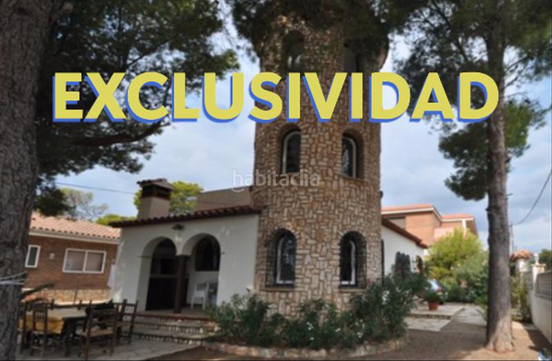 Foto 4ea9d56d-788b-4110-95b3-bd496e6e6401. Chalet with fireplace parking in Passeig Marítim Miami Platja