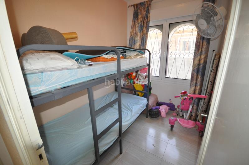 Foto c74226ae-7a8a-49c0-89fd-1f0f66752128. Chalet with fireplace parking in Passeig Marítim Miami Platja