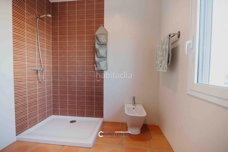 Foto 0d463d00-cbd8-4e1f-92e9-4f254a3efda7. Chalet with parking pool in Costa del Zèfir Miami Platja