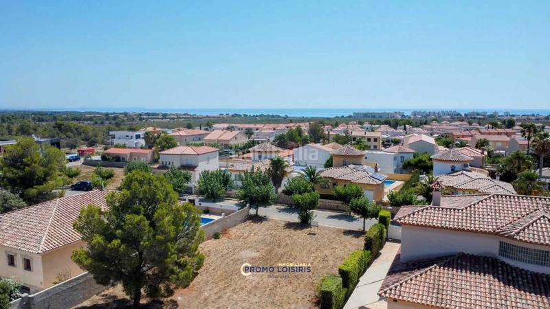 Foto 13602723-78a9-4b9f-ba78-b4d8a3e72bed. Chalet with parking pool in Costa del Zèfir Miami Platja