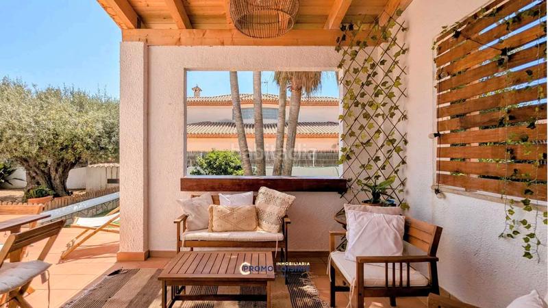 Foto 4b66a8f2-e0e0-4508-aa86-dbe8e4411910. Chalet with parking pool in Costa del Zèfir Miami Platja