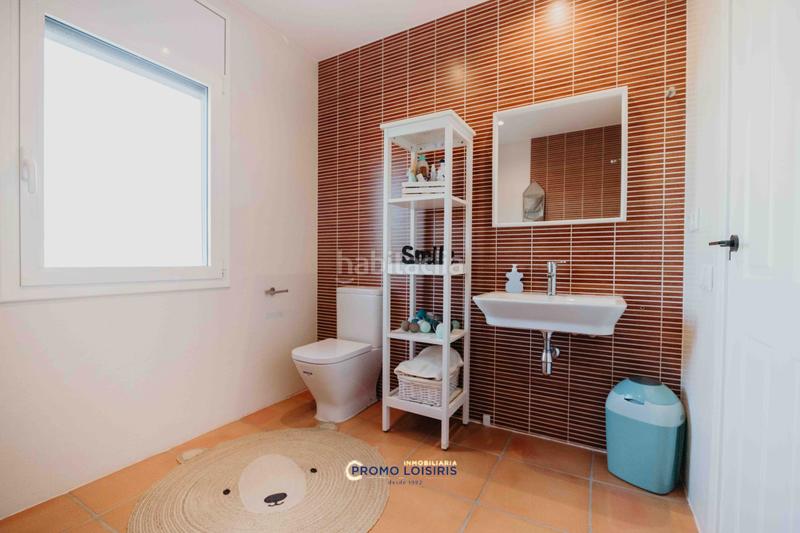 Foto bfd4ed3b-7f99-435d-9ccb-54de53990387. Chalet with parking pool in Costa del Zèfir Miami Platja