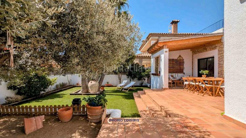 Foto d03dad41-73ad-4b41-a121-46a854d20ea5. Chalet with parking pool in Costa del Zèfir Miami Platja