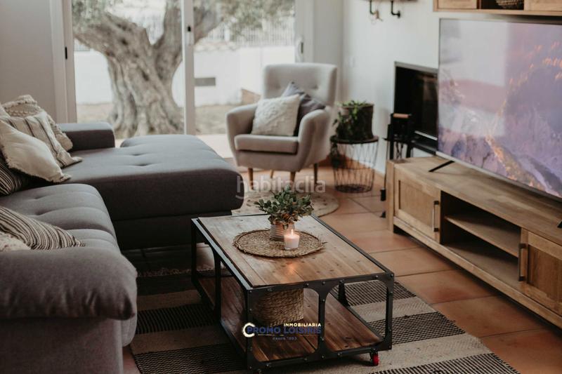 Foto f39fcd0f-38ea-4d9f-9fa2-4b073b1b037f. Chalet with parking pool in Costa del Zèfir Miami Platja