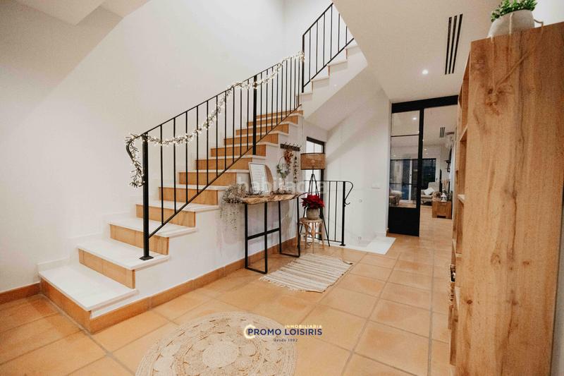 Foto f6a49673-6422-45b8-8b3d-323bcec8e336. Chalet with parking pool in Costa del Zèfir Miami Platja