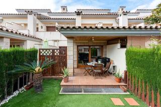 Semi detached house  Carrer del xiprer. Exclusivo adosado en pino alto, miami playa – 399.000€