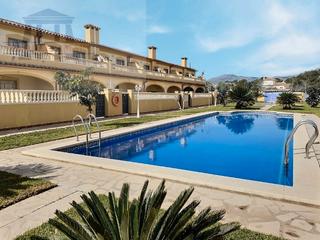 Semi detached house in Centre. Precioso adosado en el centro de miami playa!!