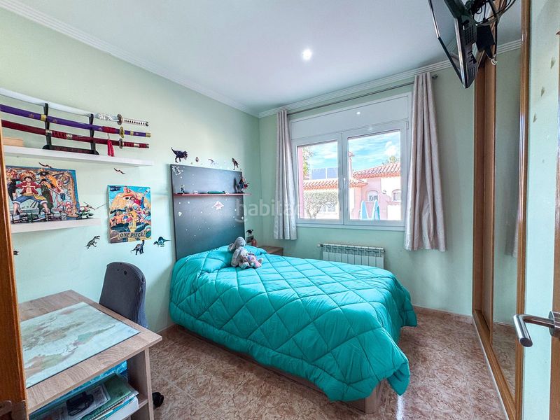 Foto f6f44c80-e8a1-4d18-a52c-400367324be3. Chalet en Costa del Zèfir Miami Platja