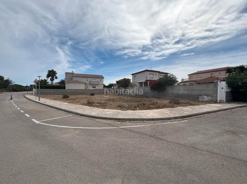 Foto 835a3841-3d1c-43c8-a4a6-f073c48243f0. Terreny residencial a carrer de perú 17 a Costa del Zèfir Miami Platja