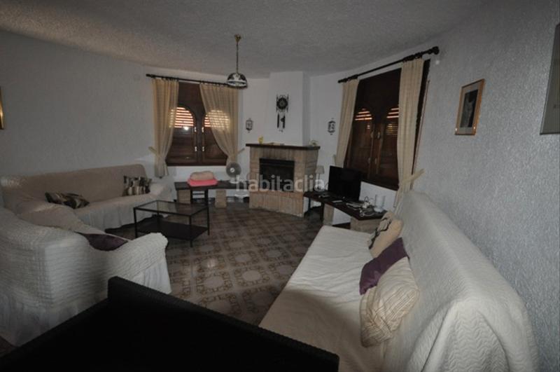 Foto 40782419-d4a8-466f-8f6e-6b59c4f739cb. Xalet amb xemeneia aparcament piscina a Centre Miami Platja