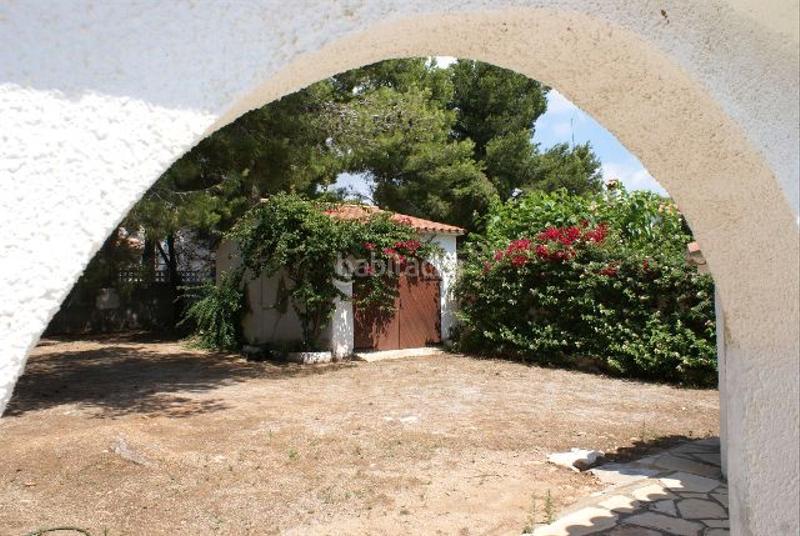 Foto 6656881b-3f91-467c-b1b7-b59274280d18. Xalet amb xemeneia aparcament piscina a Centre Miami Platja