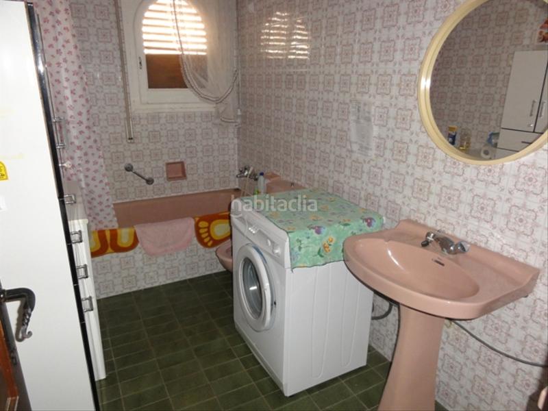 Foto 6ac0a83b-e924-4ffe-9269-88b40cbbd30f. Xalet amb xemeneia aparcament piscina a Centre Miami Platja