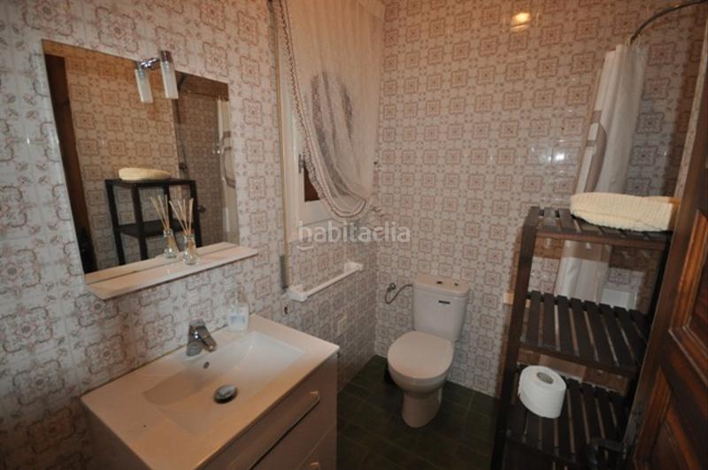 Foto a24cb34a-1cbf-48d6-b0a9-99d784a2928f. Xalet amb xemeneia aparcament piscina a Centre Miami Platja