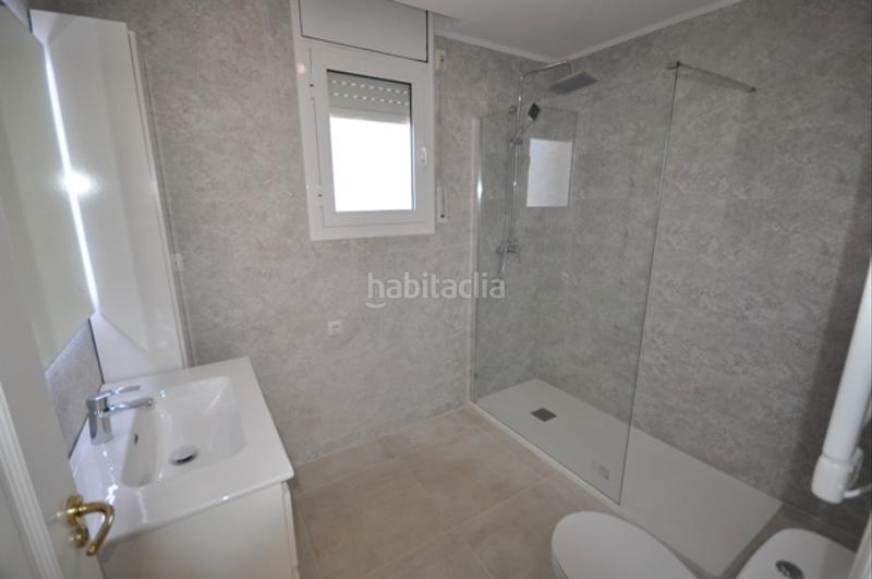 Foto 04e71e3c-a64a-4d8a-84ca-f0551dc43697. Chalet avec cheminée chauffage dans Centre Miami Platja