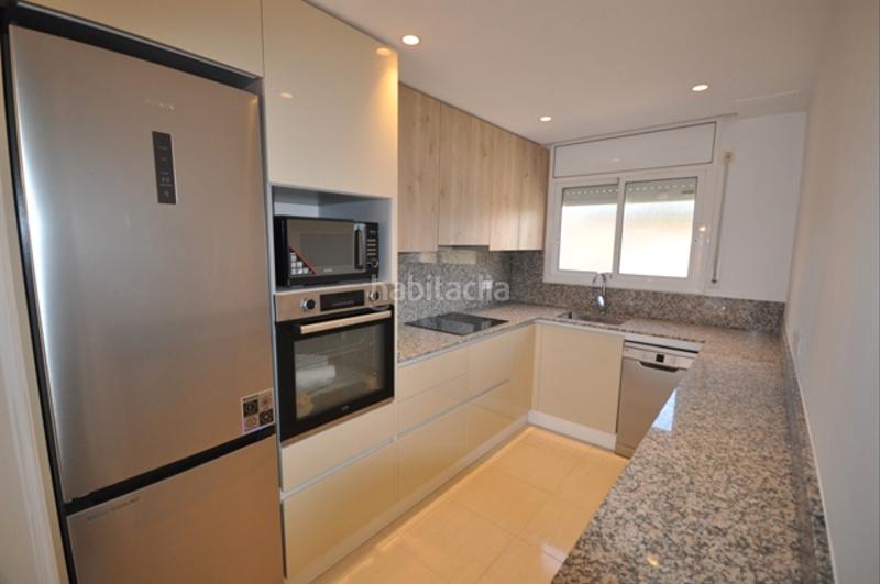 Foto 1d12786f-50e2-4f82-924b-a1eb644beb53. Chalet avec cheminée chauffage dans Centre Miami Platja