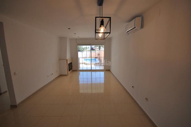 Foto 4763c90c-8d64-426a-ad36-10991c264146. Chalet avec cheminée chauffage dans Centre Miami Platja