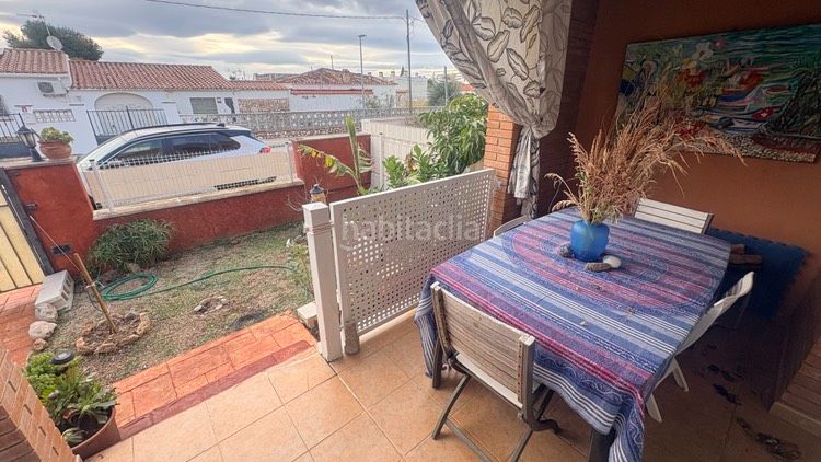 Foto 572dd5d7-10fd-4770-b240-a2d0a7b35699. Casa pareada en avinguda de castelló 50 casa pareada en el centro de miami playa en Miami Platja