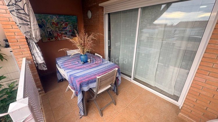 Foto 926bae2f-4988-4d8f-81f4-f8a32fff850b. Casa pareada en avinguda de castelló 50 casa pareada en el centro de miami playa en Miami Platja