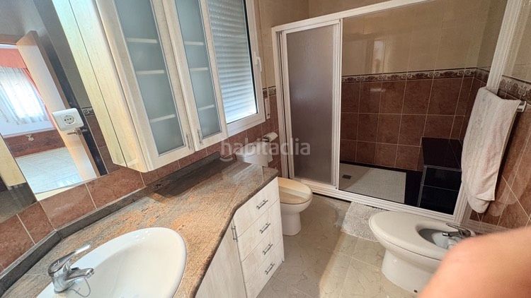Foto 46dd370c-039b-4992-9cd1-d1c0fa0424bf. Xalet amb calefacció aparcament piscina a Centre Miami Platja