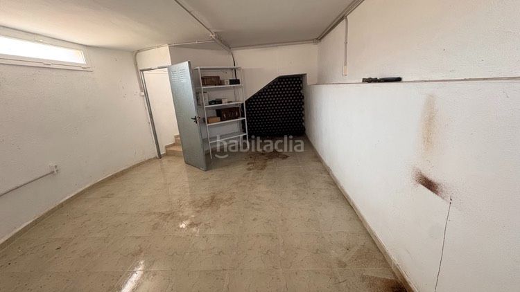 Foto d211daf3-81d5-49c3-9ba3-e310562906d9. Xalet amb calefacció aparcament piscina a Centre Miami Platja