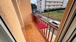 Pis a Vandell�s i l�Hospitalet de l�Infant. Gran oportunidad piso muy amplio en el centro cerca del mar !!!