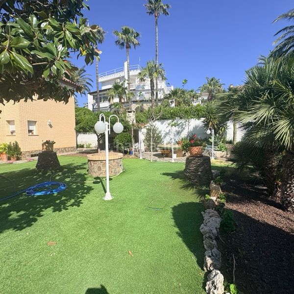 Foto 6eca4d89-c62d-4e9d-a19c-dd773955956a. Xalet amb calefacció aparcament piscina a Pino Alto Miami Platja