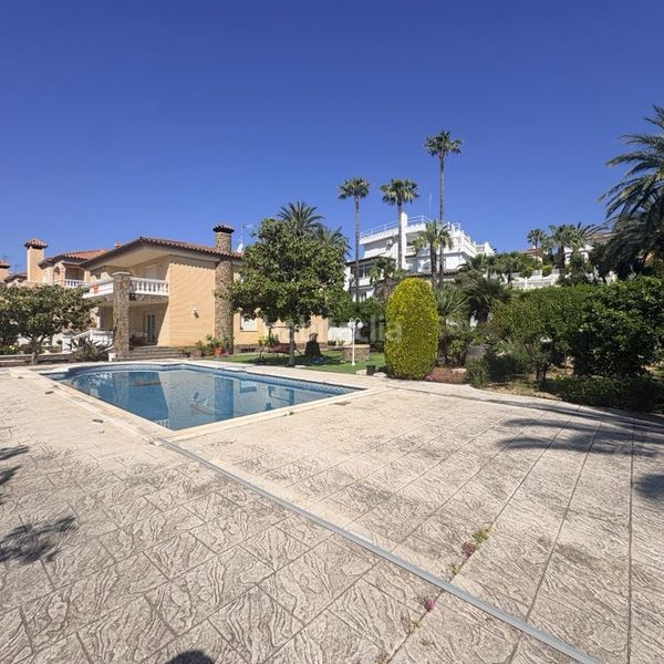 Foto cf25bfb7-1240-4de3-a859-9be688f096d2. Xalet amb calefacció aparcament piscina a Pino Alto Miami Platja
