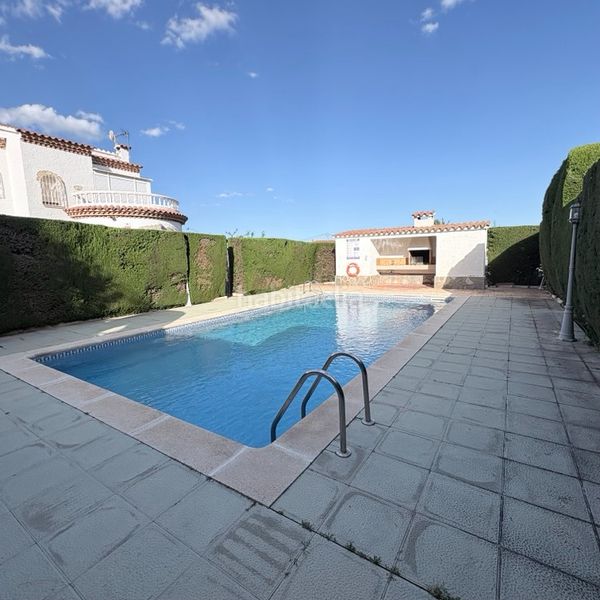 Foto 51d34f3d-f991-4844-8697-150bdfeb8b07. Chalet en Centre Miami Platja