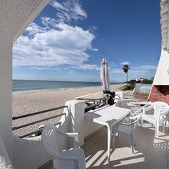 Appartement in Platja de Mont-roig. Exclusivo y �nico apartamento en primera l�nea de mar en el parq