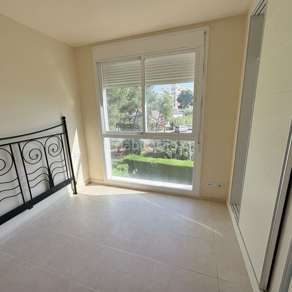 Foto be419675-7252-4a15-8afe-1c43f2a28dab. Apartament amb piscina a Passeig Marítim Miami Platja