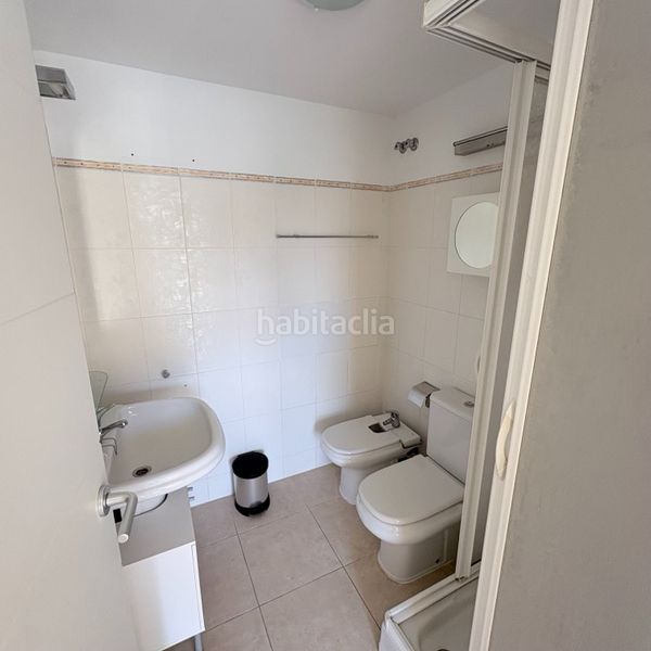 Foto c4fffafd-754a-4686-a1b6-c41039a5fe43. Apartament amb piscina a Passeig Marítim Miami Platja